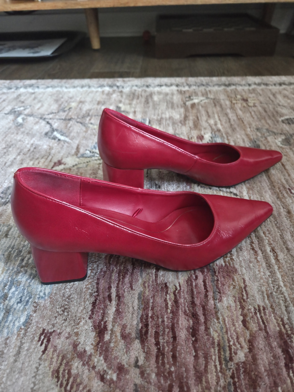 Zara Red Pointed-Toe Leather Pumps - Picture 2 of 5
